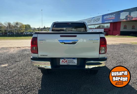 Camionetas - Toyota HILUX 2.8 SRX 4X2 MT 2018 Diesel 130000Km - En Venta