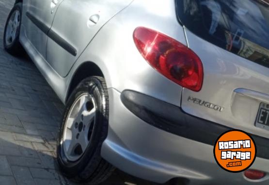 Autos - Peugeot 206 2005 Nafta 210000Km - En Venta