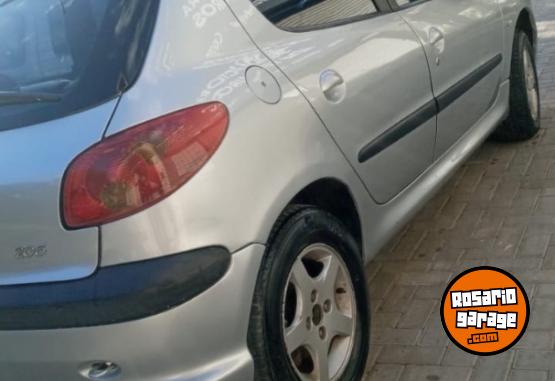 Autos - Peugeot 206 2005 Nafta 210000Km - En Venta