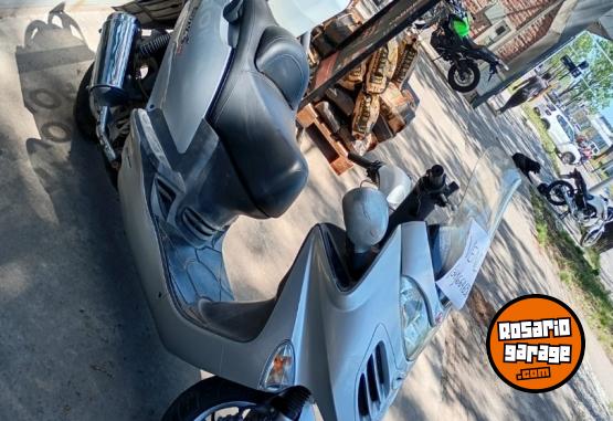 Motos - Kymco GRAND DINK 150 2008 Nafta 24500Km - En Venta