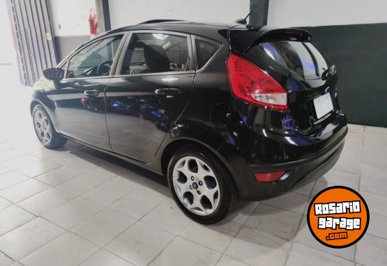 Autos - Ford Fiesta KD Titanium 2011 Nafta 89000Km - En Venta