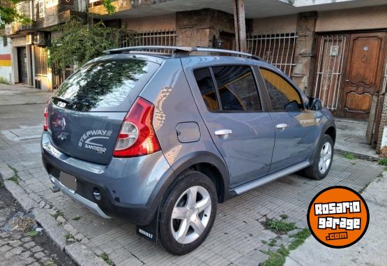 Autos - Renault Sandero 2010 GNC 180000Km - En Venta