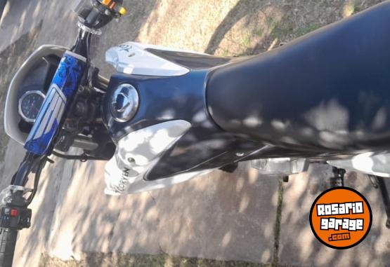 Motos - Corven Triax 250 2014 Nafta 6000Km - En Venta