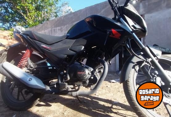 Motos - Honda twister 125 2023 Nafta 3026Km - En Venta