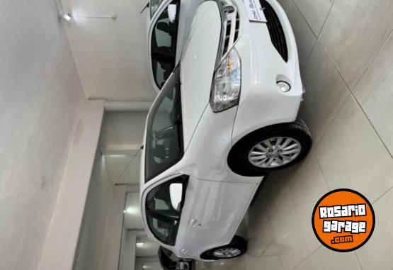 Autos - Toyota Etios 2015 Nafta 90000Km - En Venta