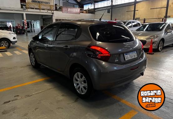 Autos - Peugeot 208 Active 1.5 2017 Nafta 143000Km - En Venta