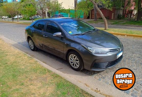 Autos - Toyota COLOROLLA 2017 Nafta 95000Km - En Venta