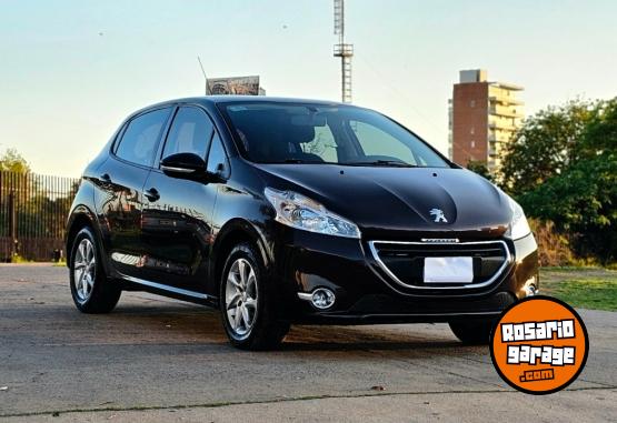 Autos - Peugeot 208 2014 Nafta 110000Km - En Venta