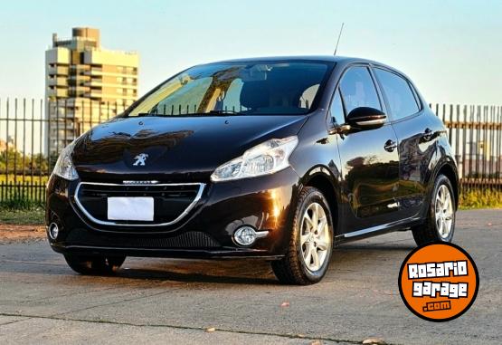 Autos - Peugeot 208 2014 Nafta 110000Km - En Venta