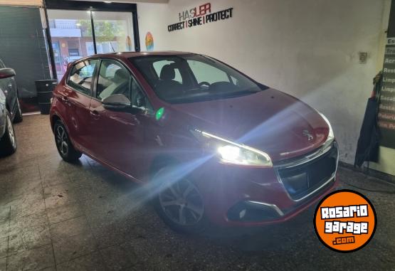 Autos - Peugeot 208 Allure 2017 Nafta 73000Km - En Venta