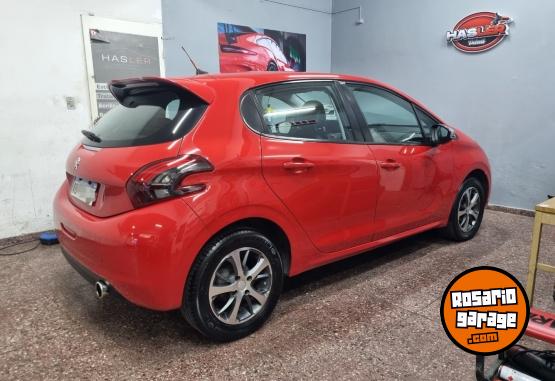 Autos - Peugeot 208 Allure 2017 Nafta 73000Km - En Venta