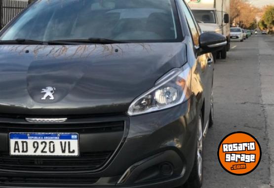 Autos - Peugeot 208 2019 Nafta 85000Km - En Venta