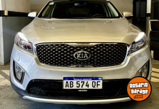 Camionetas - Kia Sorento EX 4x4 2017 Diesel 61000Km - En Venta