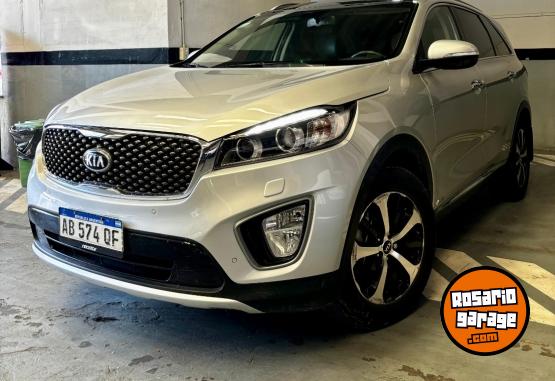 Camionetas - Kia Sorento EX 4x4 2017 Diesel 61000Km - En Venta