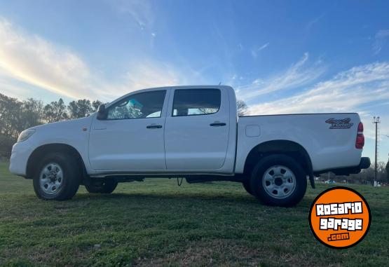 Camionetas - Toyota Hilux dx 2012 Diesel 220000Km - En Venta