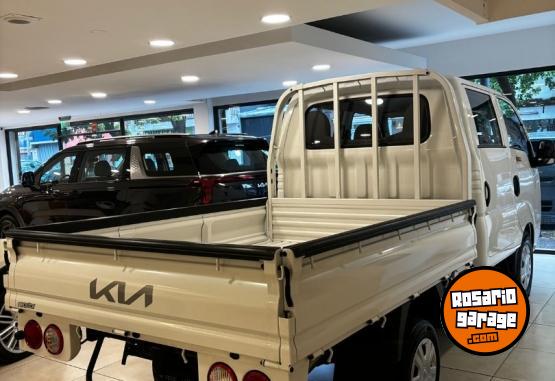 Camiones y Gras - Kia K2500 Doble Cabina ao 22 - En Venta