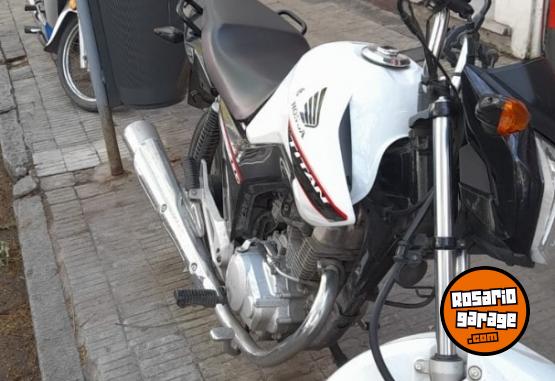 Motos - Honda Honda CG titan 150 2021 Nafta 23000Km - En Venta