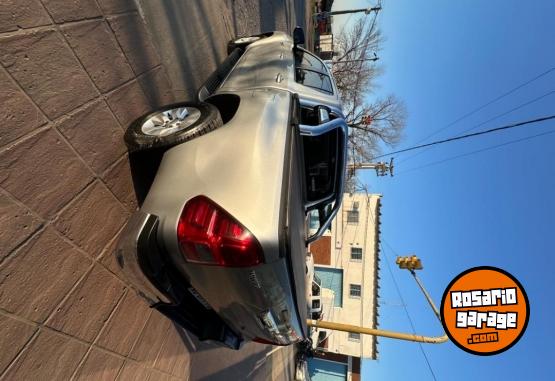 Camionetas - Toyota Hilux Srv 2017 Diesel 110000Km - En Venta