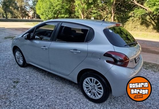 Autos - Peugeot 208 ALLURE FULL 2019 Nafta 30000Km - En Venta