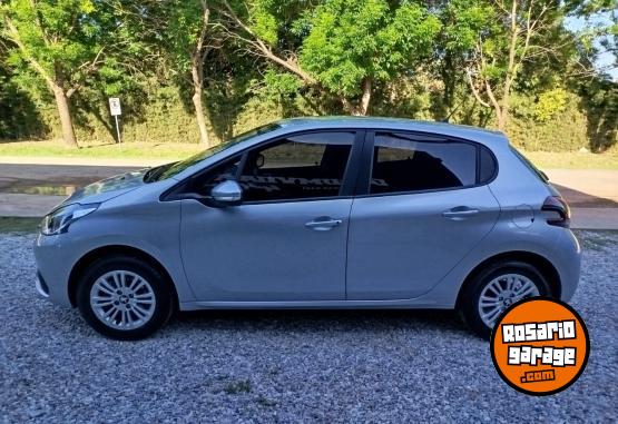 Autos - Peugeot 208 ALLURE FULL 2019 Nafta 30000Km - En Venta