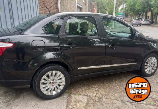 Autos - Fiat Grand siena 2013 Nafta 124000Km - En Venta