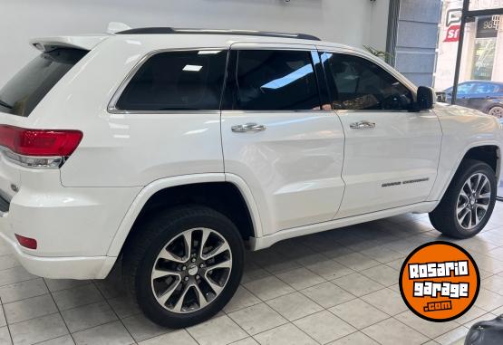 Camionetas - Jeep Grand Cherokee 2018 Nafta 72000Km - En Venta