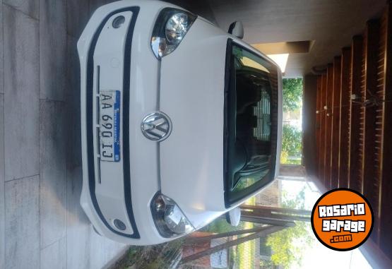 Autos - Volkswagen Up high 2016 Nafta 150000Km - En Venta