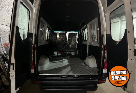 Utilitarios - Mercedes Benz Sprinter 314 CDI mixto 2024 Diesel 3000Km - En Venta