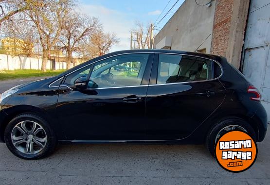 Autos - Peugeot 208 FELINE PACK CUIR 2016 Nafta 110000Km - En Venta