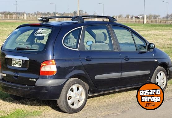 Autos - Renault Scenic Luxe 2.0 2009 Nafta 263000Km - En Venta