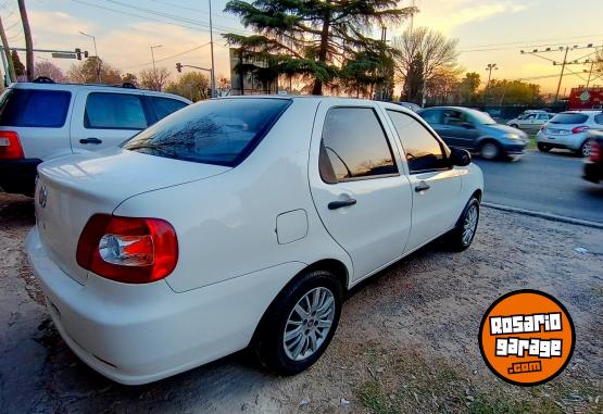 Autos - Fiat SIENA 2013 GNC 120000Km - En Venta