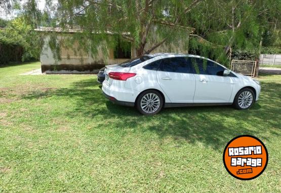 Autos - Ford FOCUS 3 2016 Nafta 74500Km - En Venta