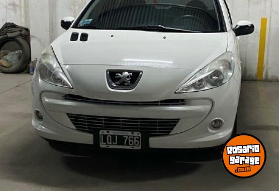 Autos - Peugeot 207 2012 Nafta 139000Km - En Venta