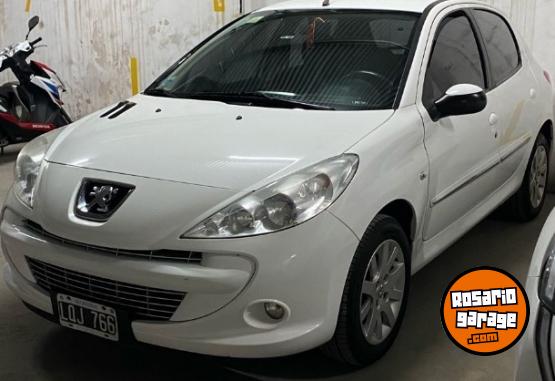 Autos - Peugeot 207 2012 Nafta 139000Km - En Venta