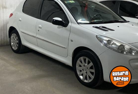 Autos - Peugeot 207 2012 Nafta 139000Km - En Venta