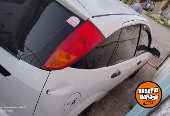 Autos - Ford Focus 1.8 motor Zetec 2001 Nafta 300000Km - En Venta