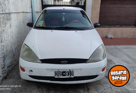 Autos - Ford Focus 1.8 motor Zetec 2001 Nafta 300000Km - En Venta