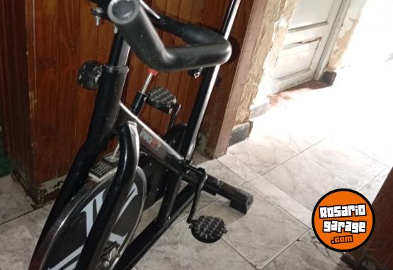 Deportes - Vendo bicicleta en muy buen estado sin uso - En Venta