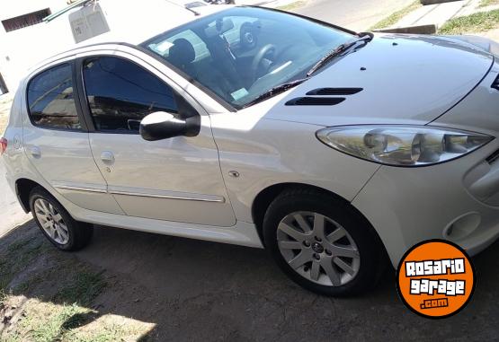 Autos - Peugeot 207 compact ALLURE XT 2013 Nafta 170000Km - En Venta