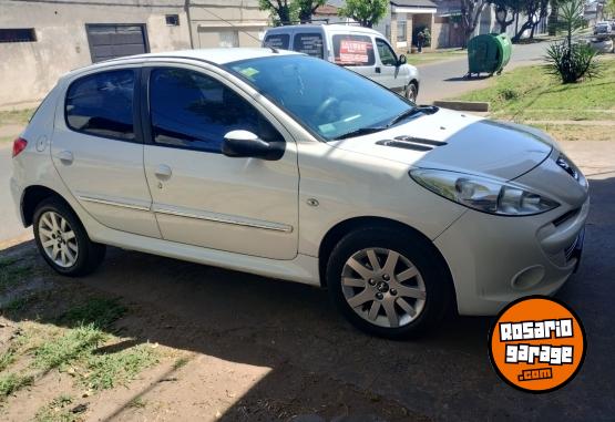 Autos - Peugeot 207 compact ALLURE XT 2013 Nafta 170000Km - En Venta