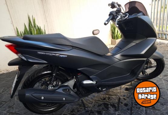 Motos - Honda Pcx 2018 Nafta 1300Km - En Venta