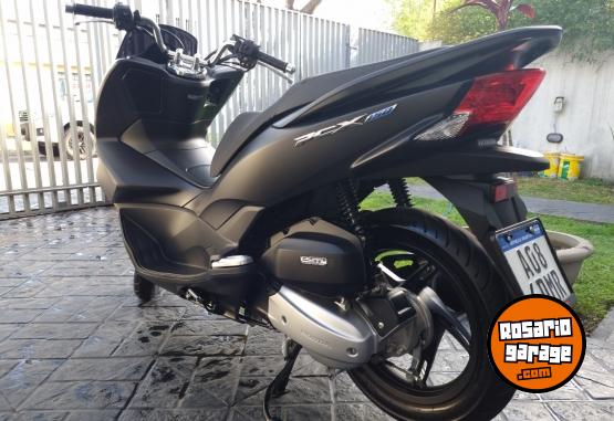 Motos - Honda Pcx 2018 Nafta 1300Km - En Venta