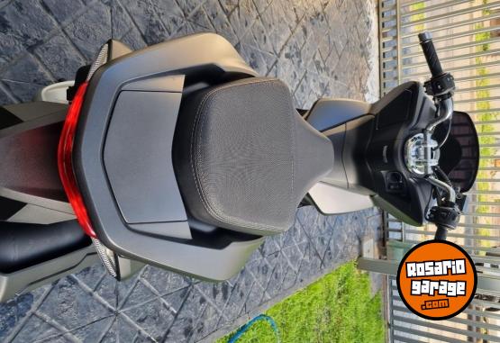 Motos - Honda Pcx 2018 Nafta 1300Km - En Venta