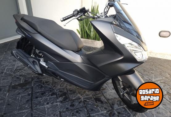 Motos - Honda Pcx 2018 Nafta 1300Km - En Venta