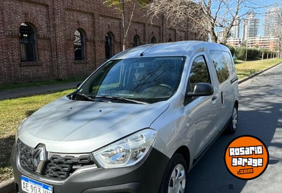 Utilitarios - Renault Kangoo expresin pack 5A 2021 GNC 80000Km - En Venta