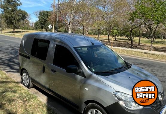 Utilitarios - Renault Kangoo expresin pack 5A 2021 GNC 80000Km - En Venta