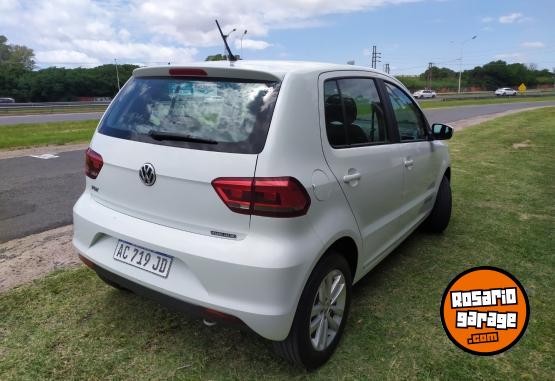 Autos - Volkswagen Fox Connect 2018 Nafta 49500Km - En Venta