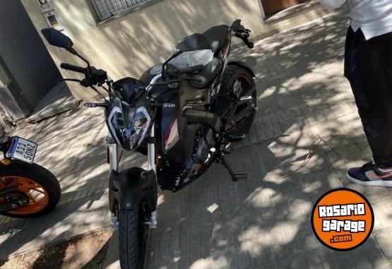 Motos - Benelli 180 S 2023 Nafta 5700Km - En Venta