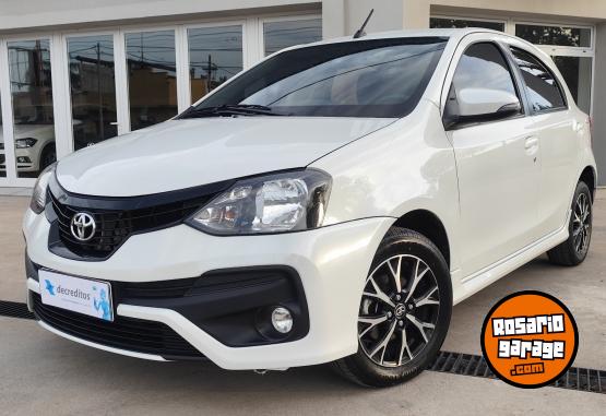 Autos - Toyota ETIOS XLS 2019 Nafta 54000Km - En Venta