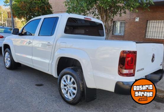 Camionetas - Volkswagen Amarok v6 permuto 2022 Diesel 17000Km - En Venta